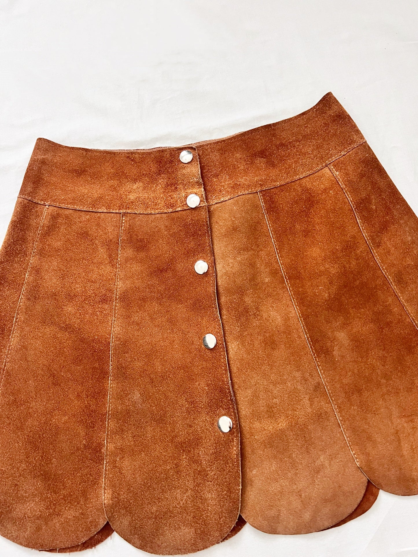 60s/70s suede scalloped mini skirt, Size S