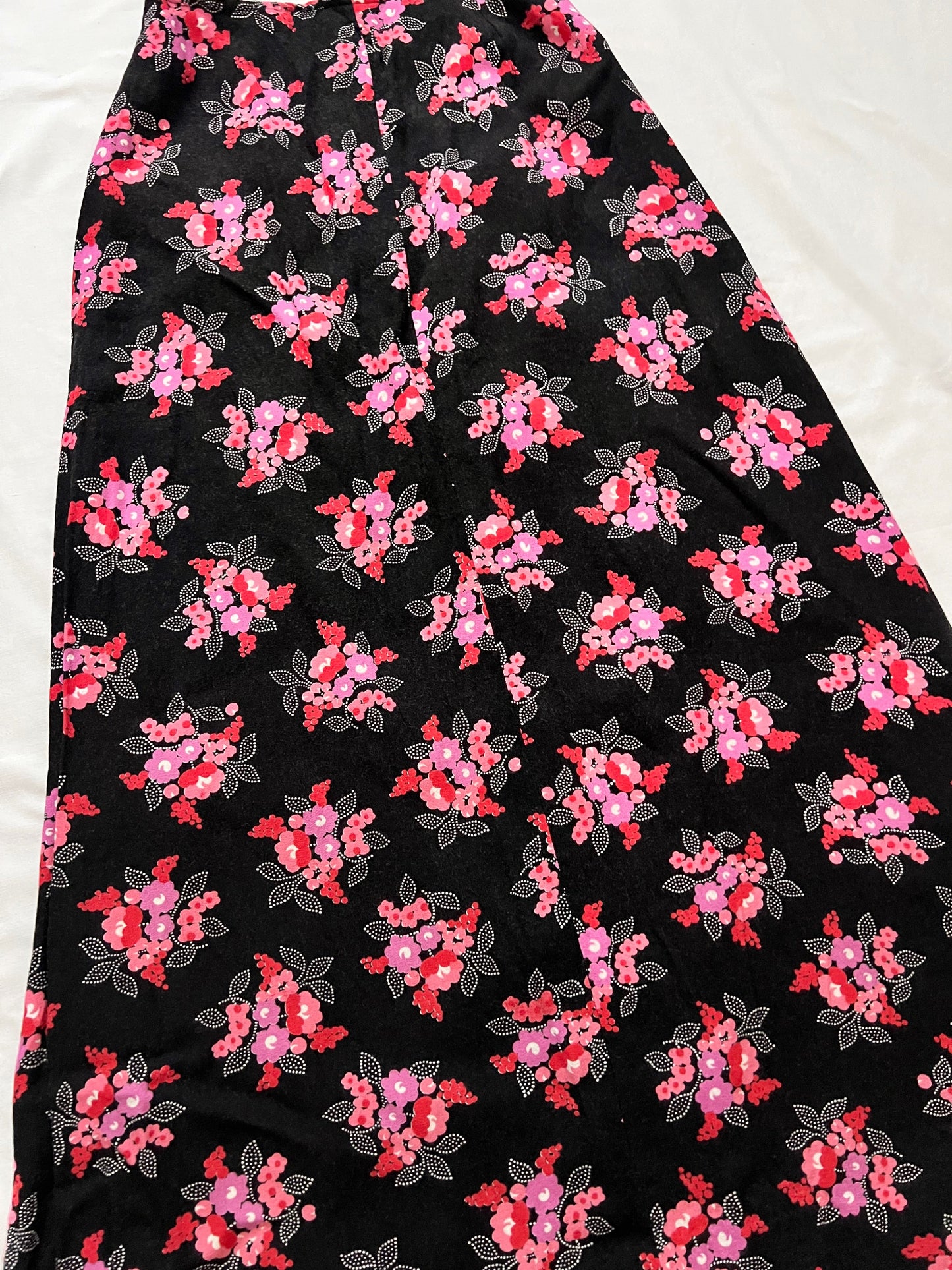 70s black and pink flower skirt, Size XS-S