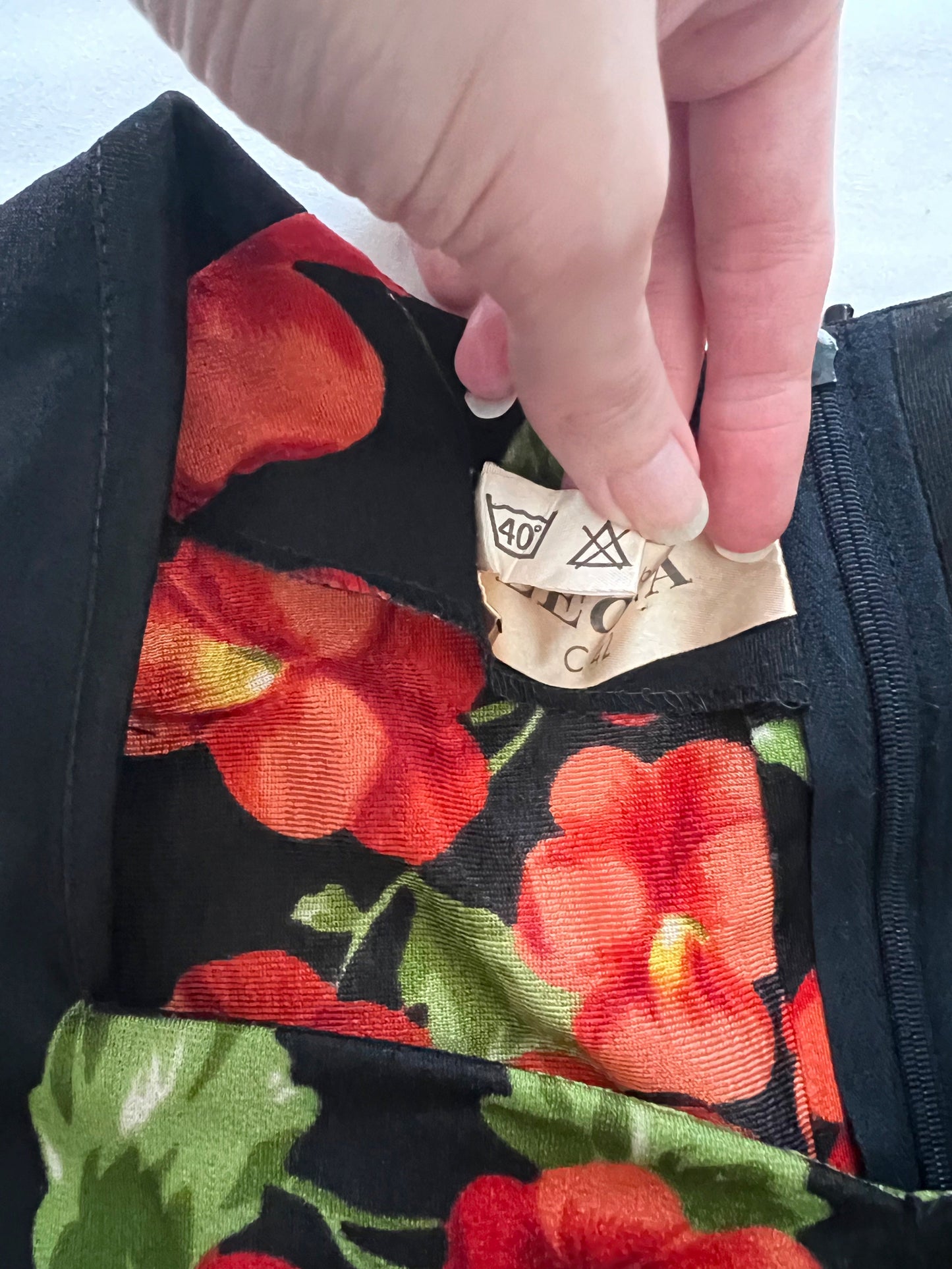 70s black flower dress, Size M-L
