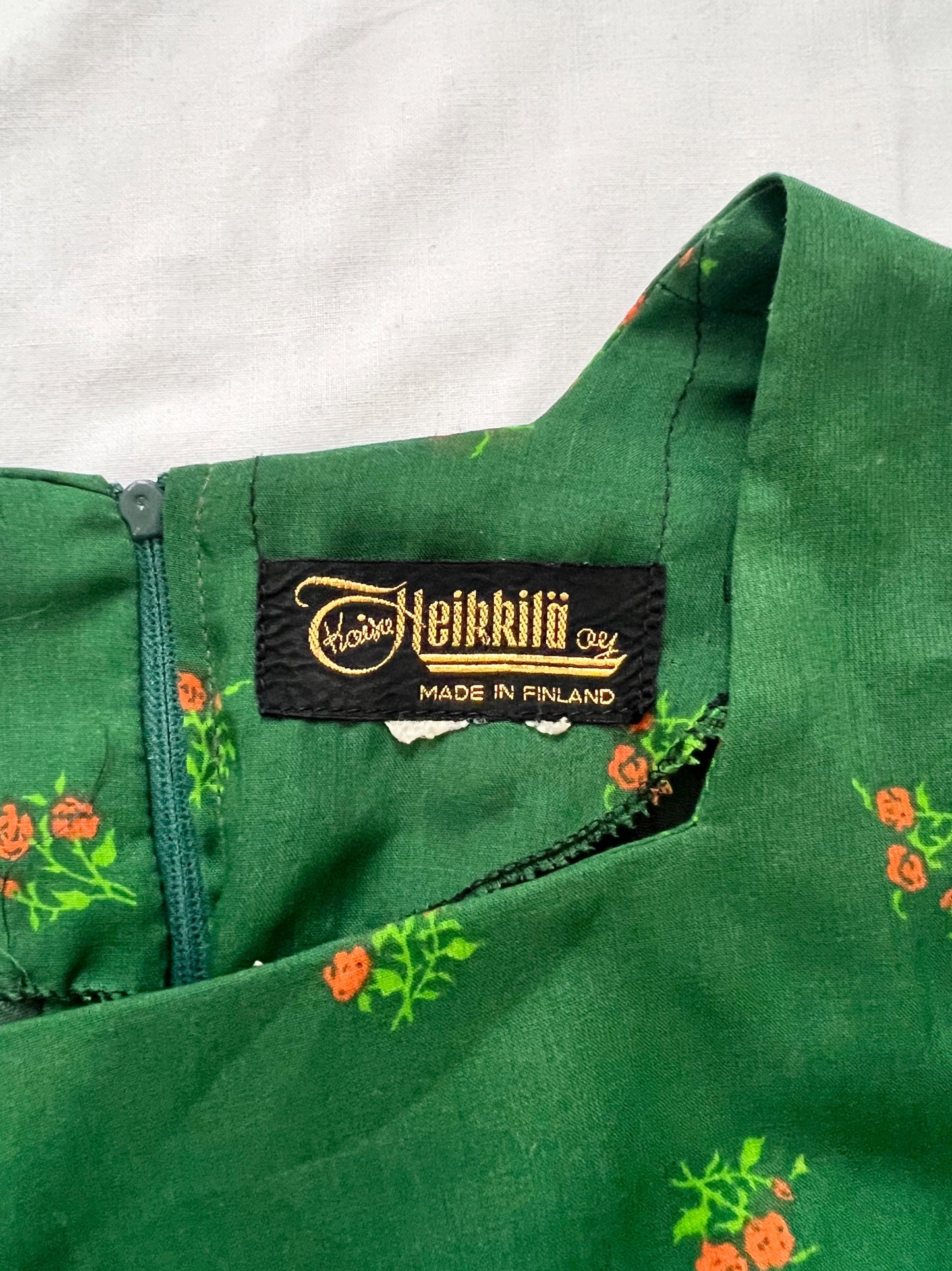 70s green butterfly sleeves dress, Size XS