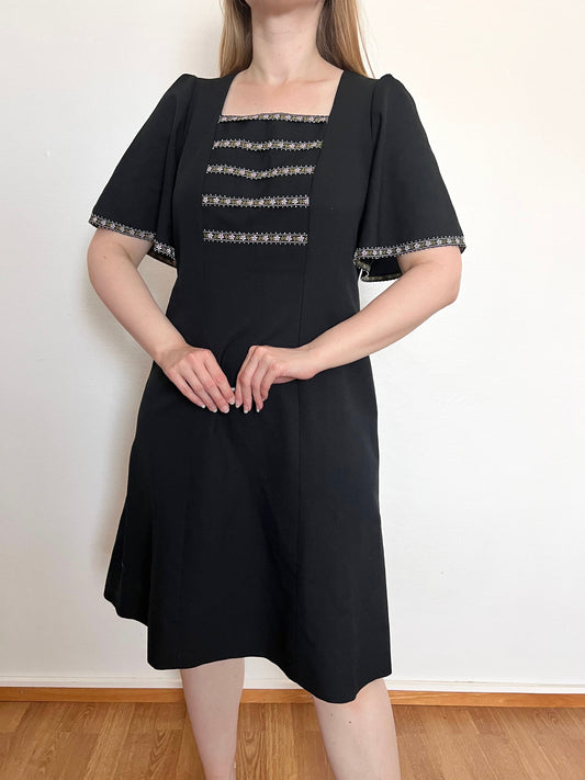 60s black flutter sleeves dress, Size M-L