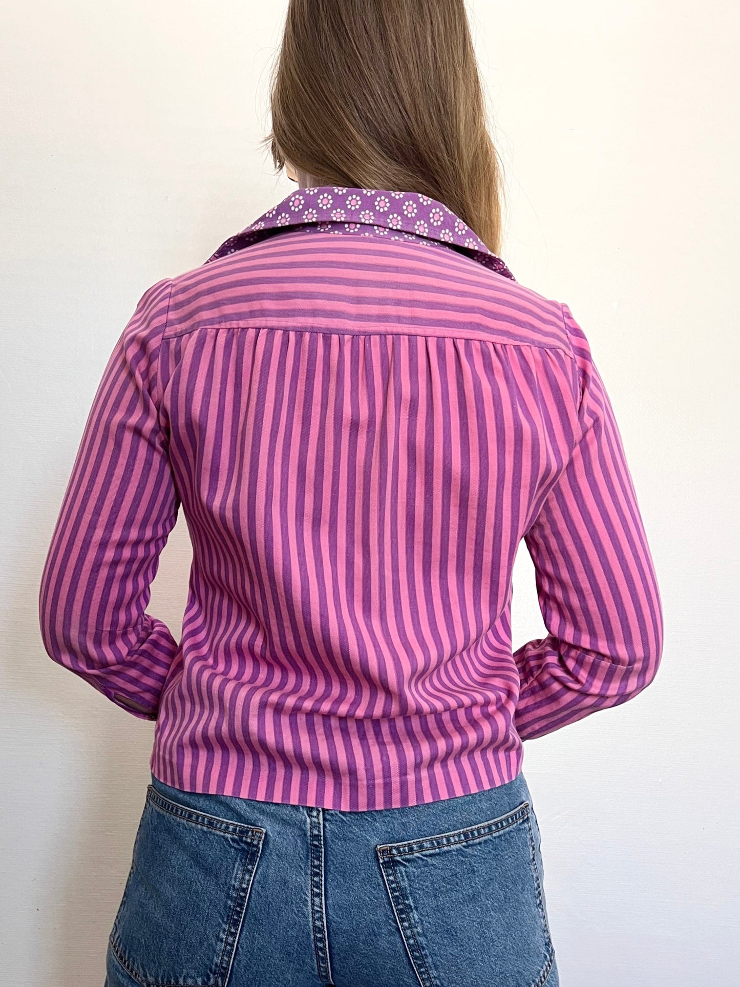 60s pink and purple stripes and flower shirt, Size S