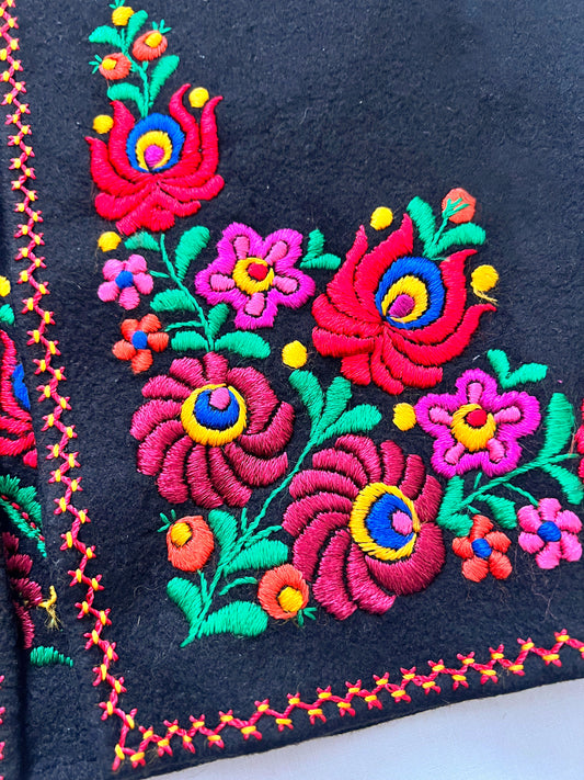 70s Hungarian Matyo black floral embroidered vest, Size XS-S