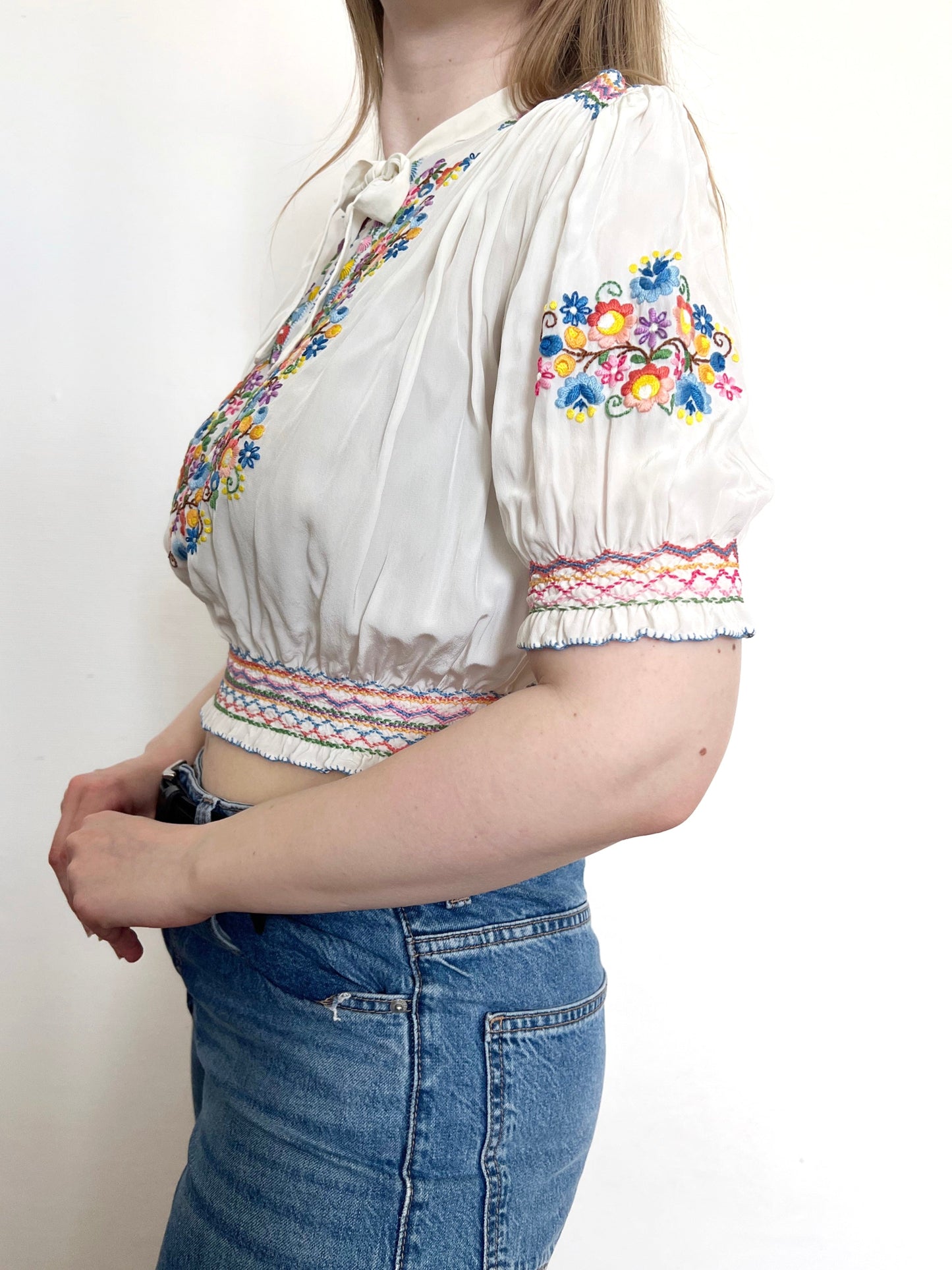 1930s/1940s hand embroidered floral cropped blouse, Size S