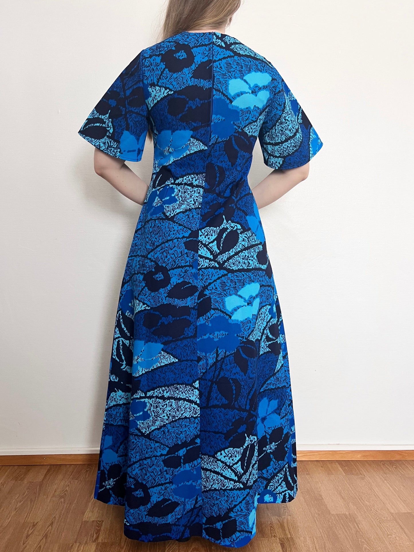 70s blue floral maxi dress, Size S-M