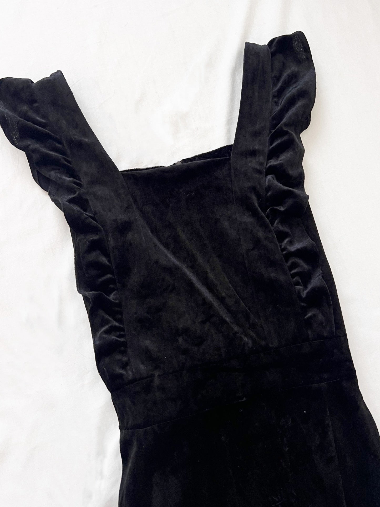 70s black velvet ruffle dress, Size XS-S