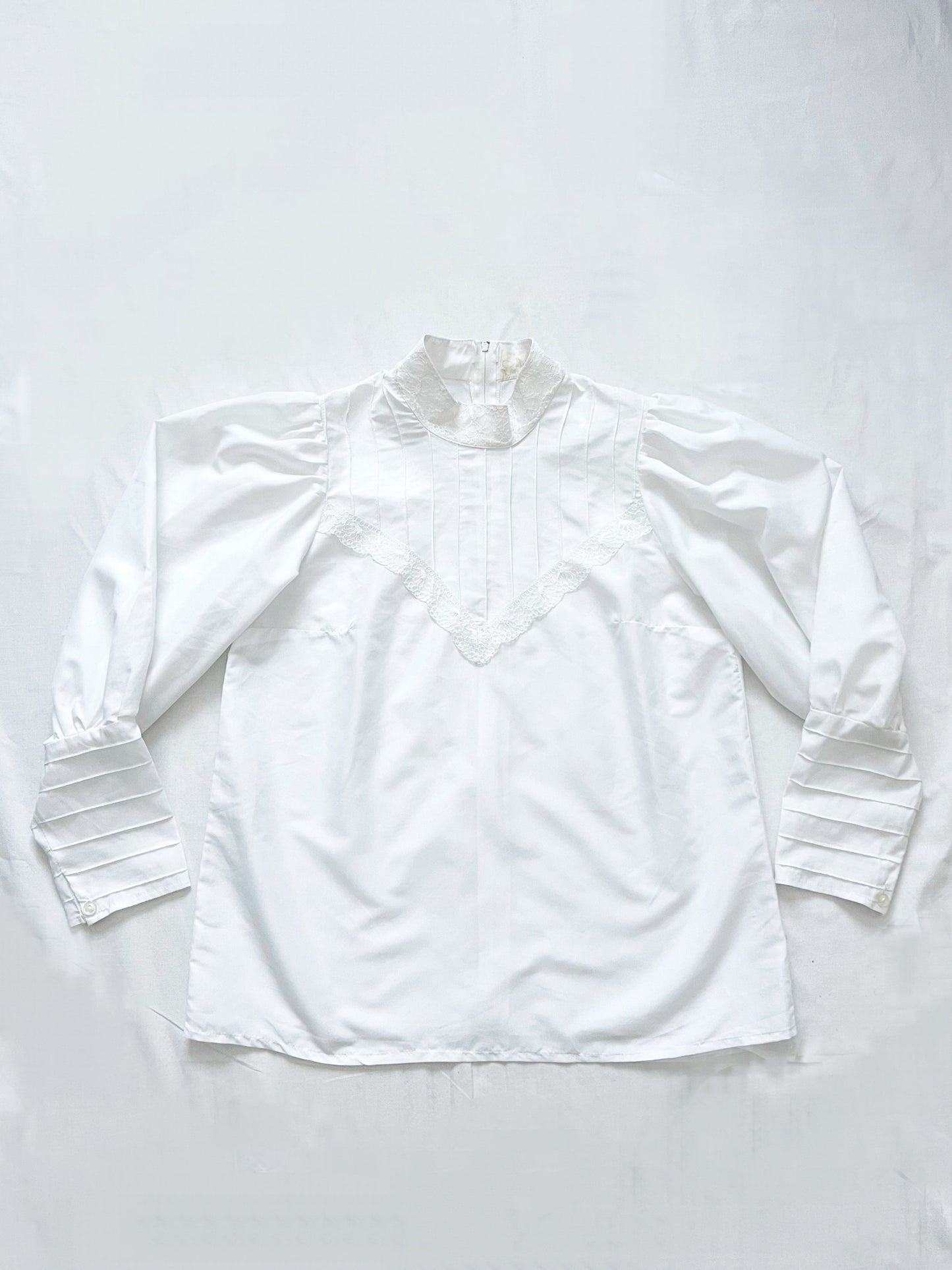 White lace blouse, Size M-L