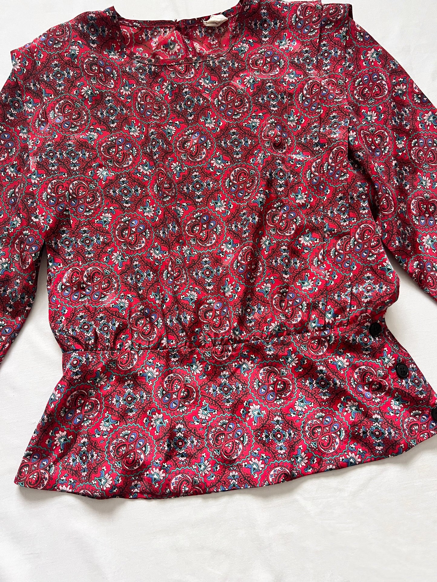 80s red ornate pattern blouse, Size XS-S