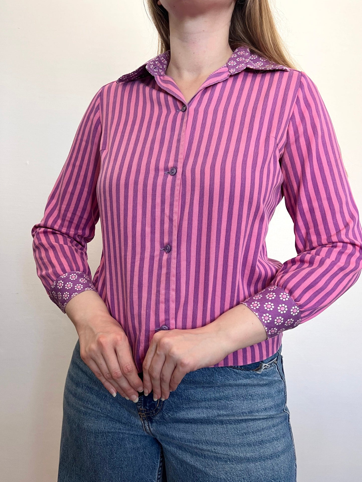 60s pink and purple stripes and flower shirt, Size S