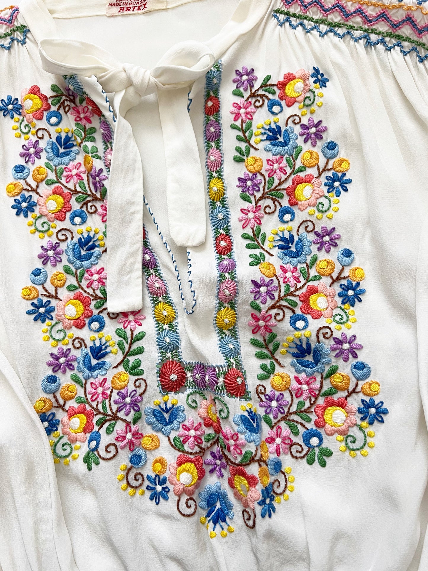 1930s/1940s hand embroidered floral cropped blouse, Size S