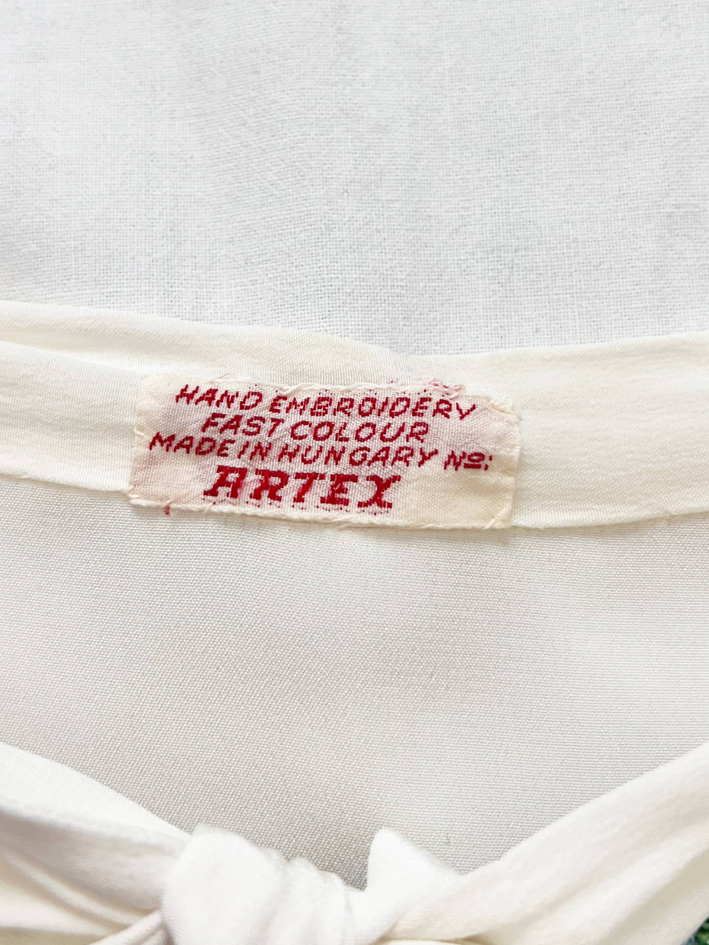 1930s/1940s hand embroidered floral cropped blouse, Size S