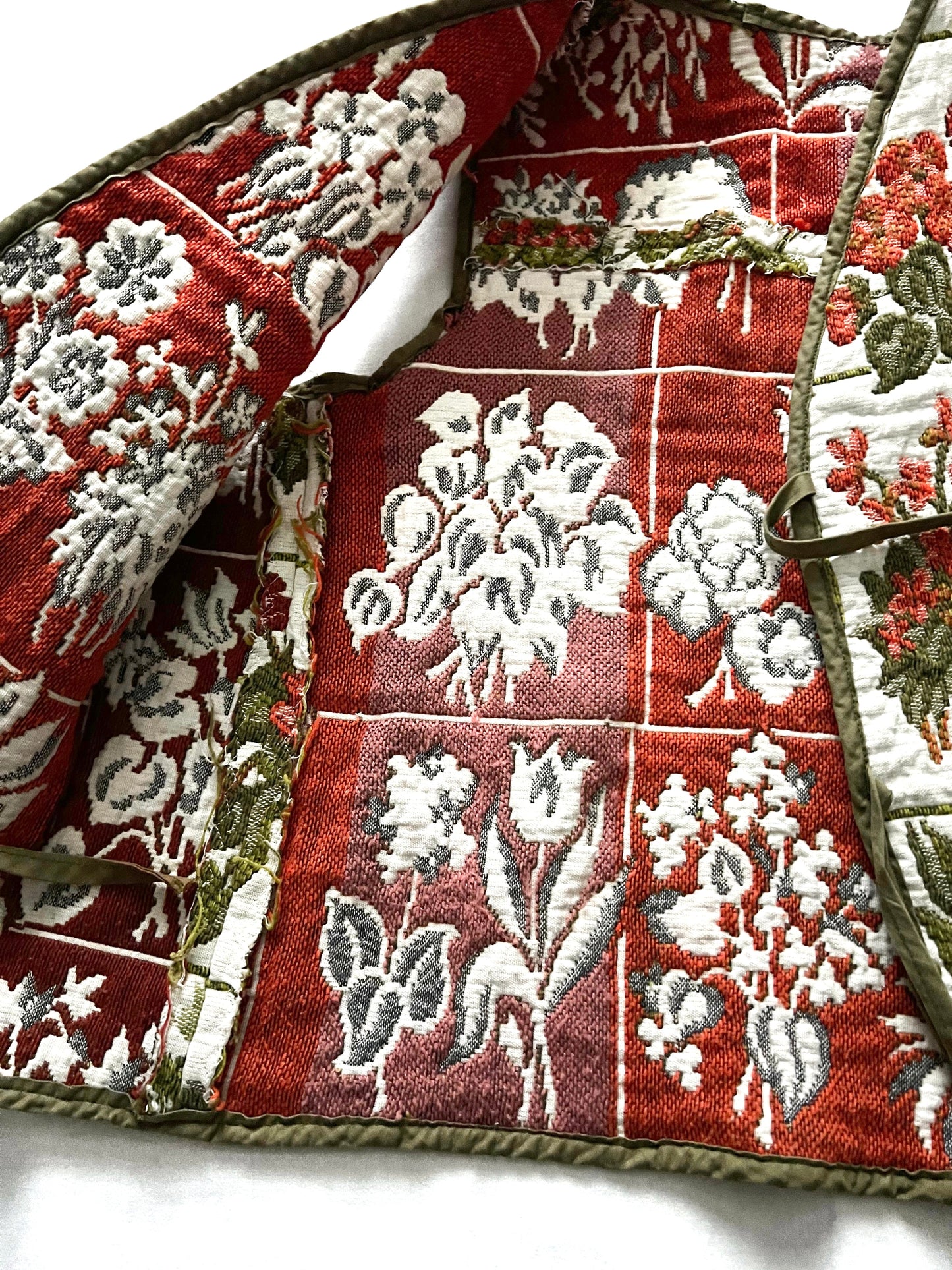 60s quilted floral vest, Size S-M