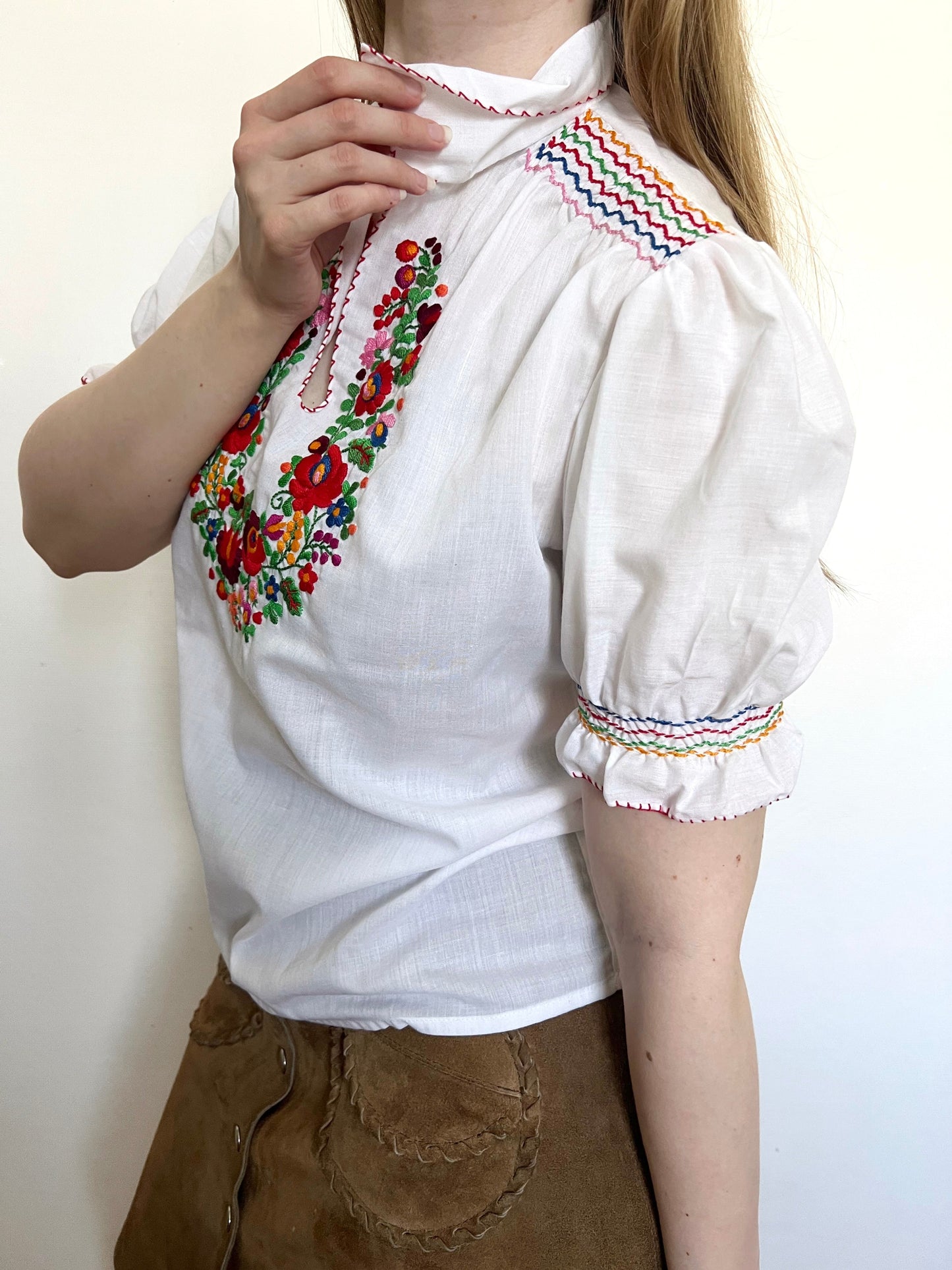 70s Hungarian Matyo blouse, Size S-M