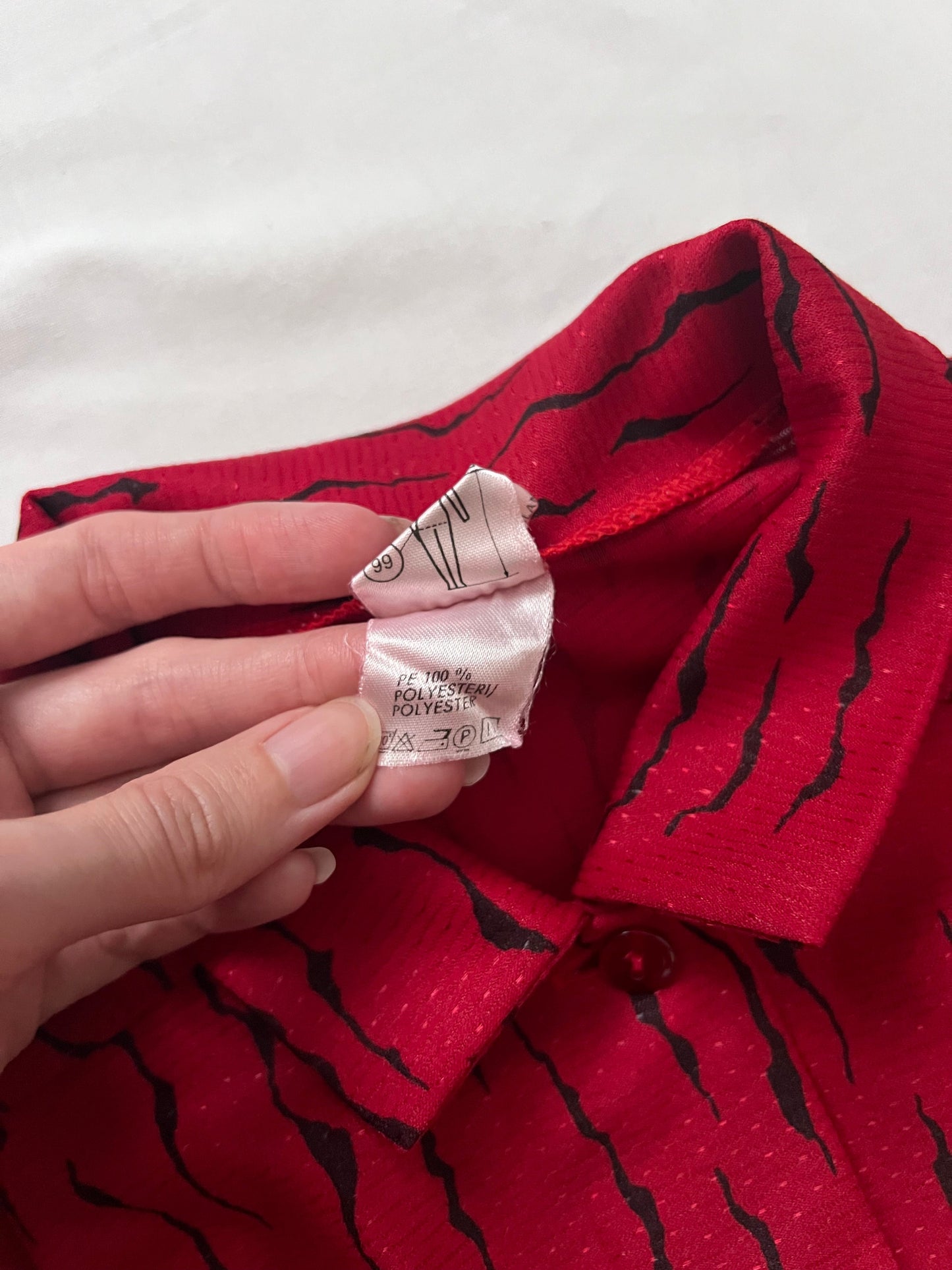 80s red and black shirt, Size S-L