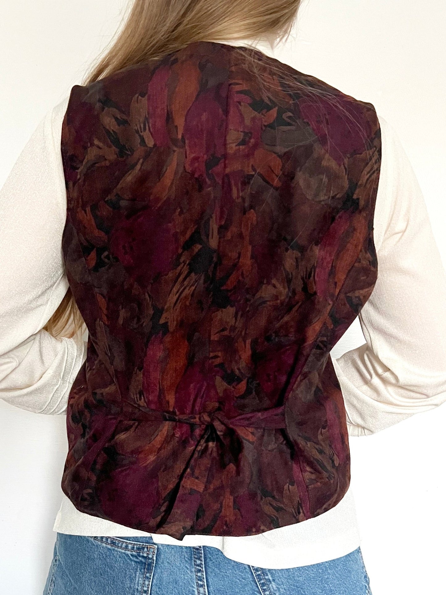 Burgundy flower vest, Size M