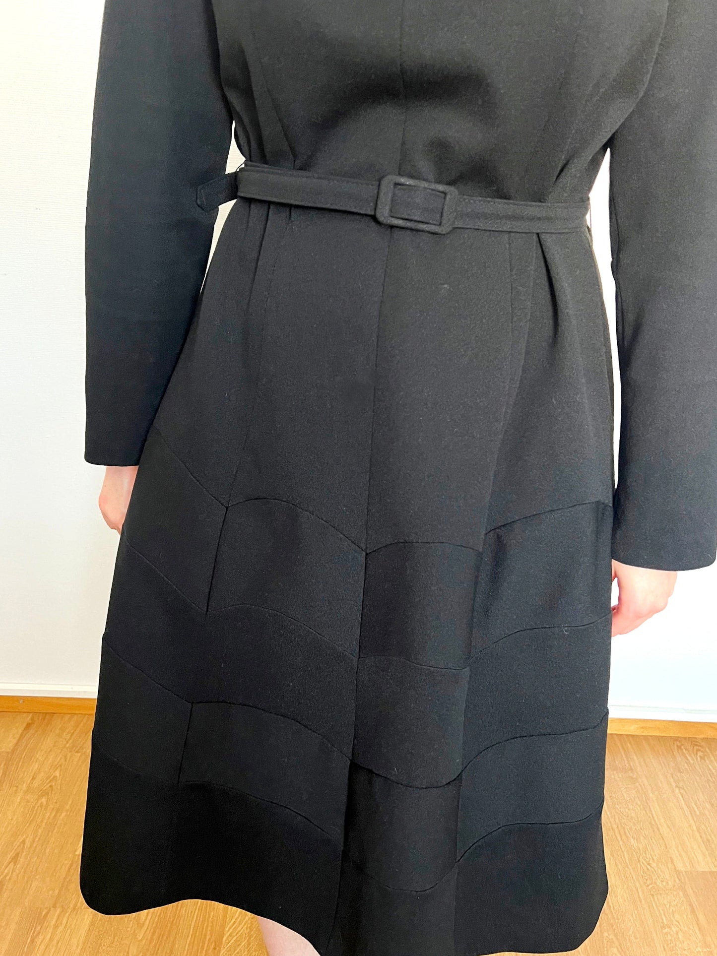 Black scalloped pattern dress, Size L