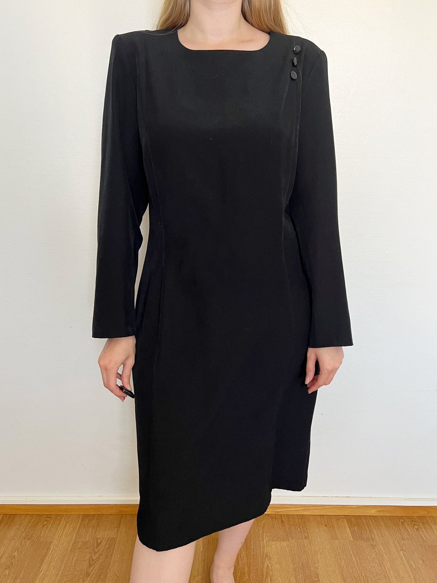 Black 80s dress, Size M