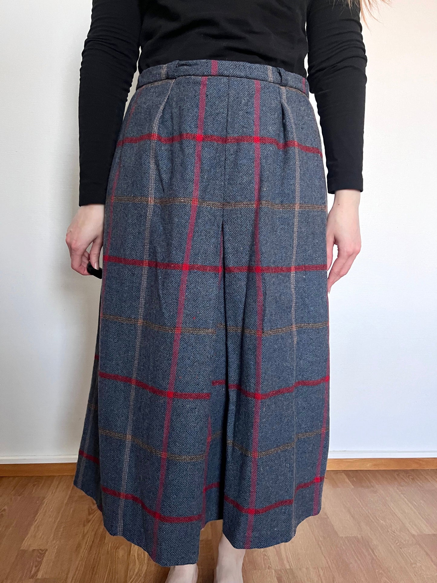 70s wool blend gray skirt, Size M-L
