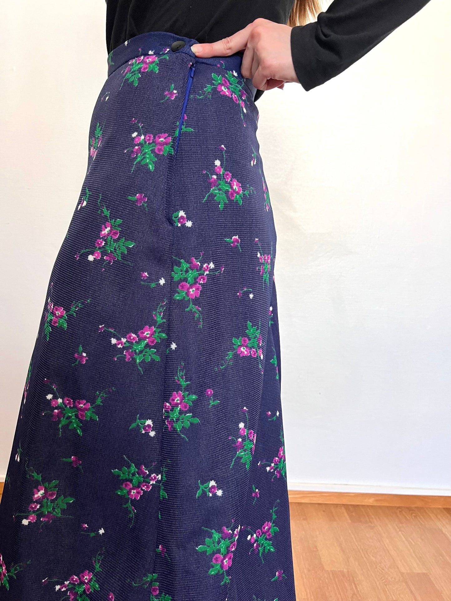 70s purple flower skirt, Size S