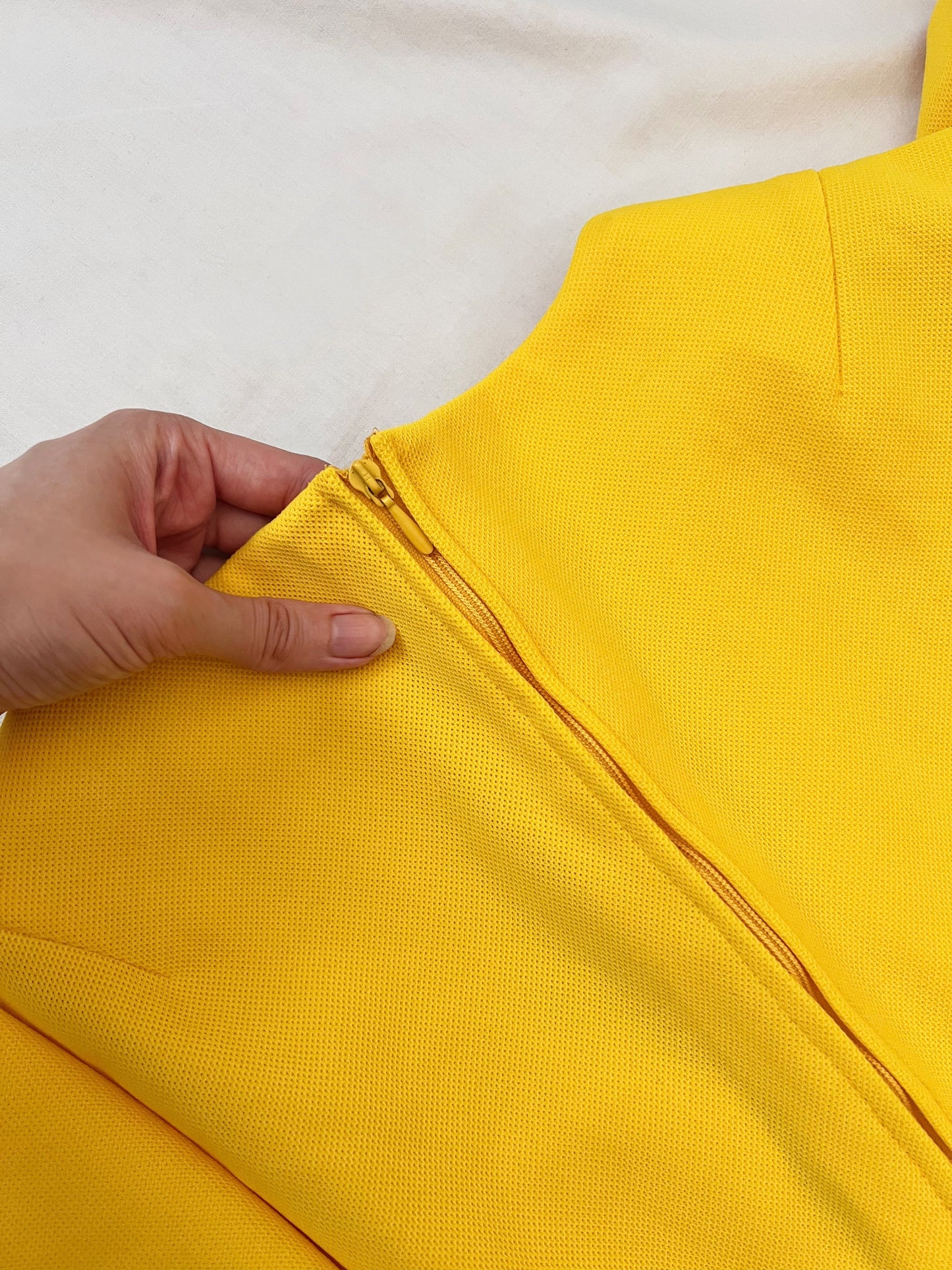 60s bright yellow dress, Size M-L