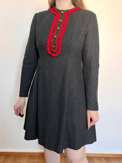 60s gray folk detail dress, Size M
