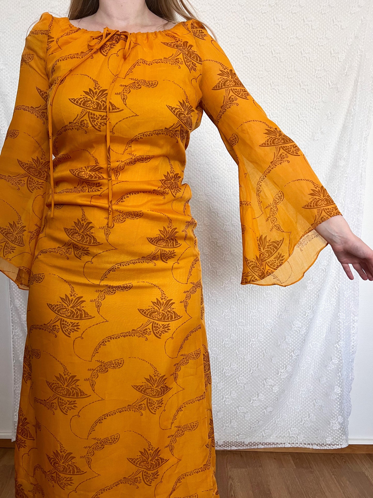 70s orange bell sleeves dress, Size XS