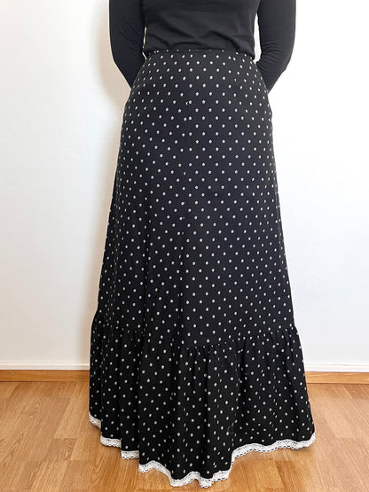 70s black and white flower maxi skirt, Size S