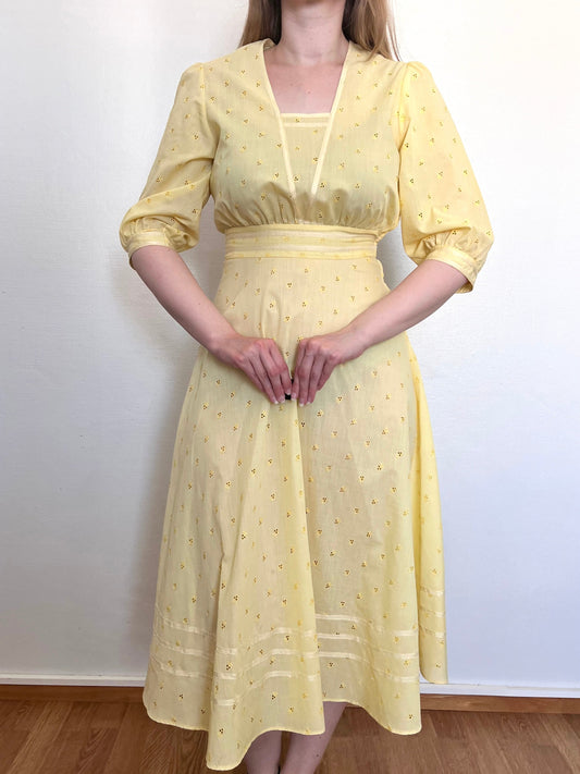 70s butter yellow dress, Size XS-S