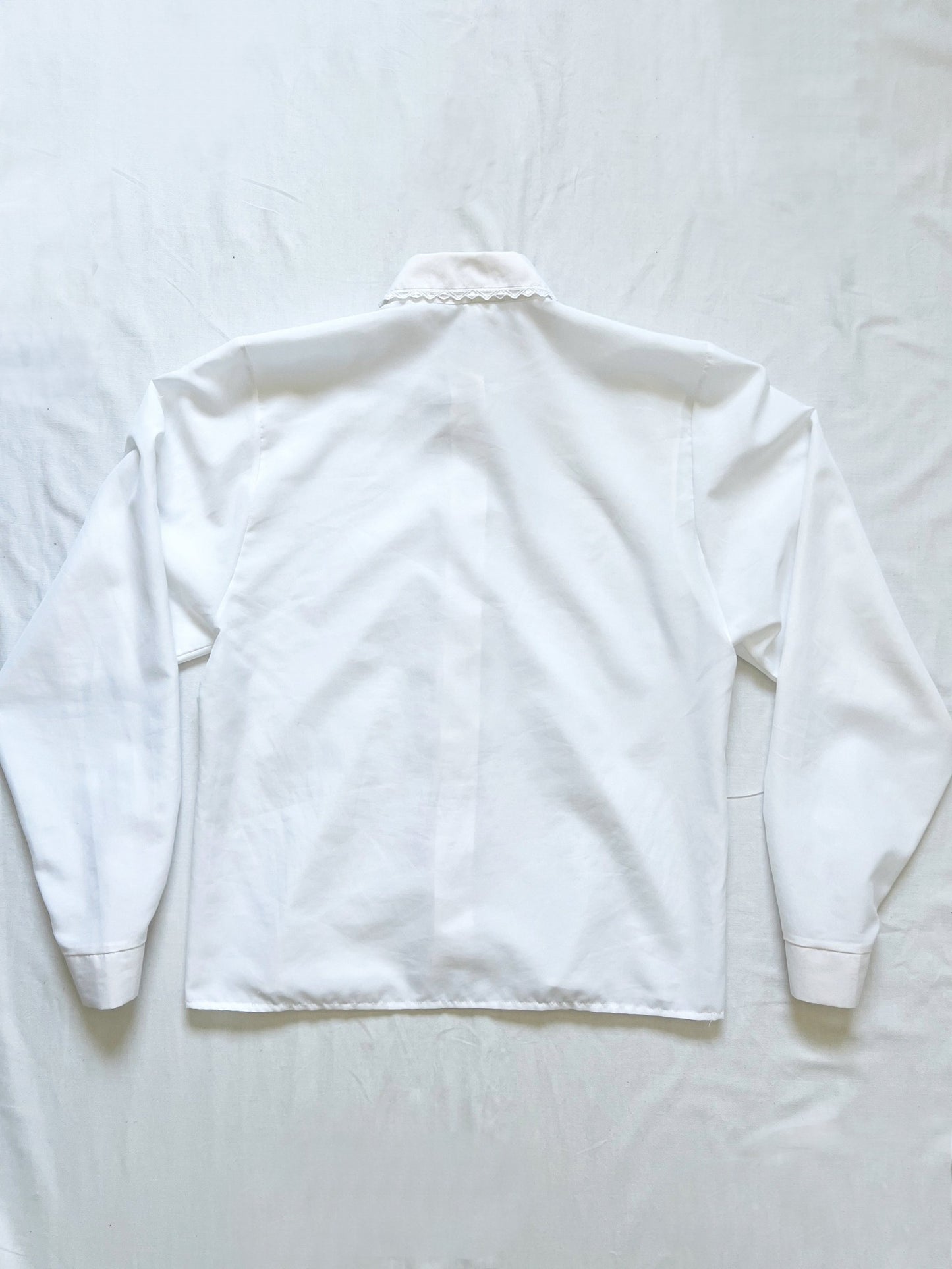 White embroidery shirt, Size S-M