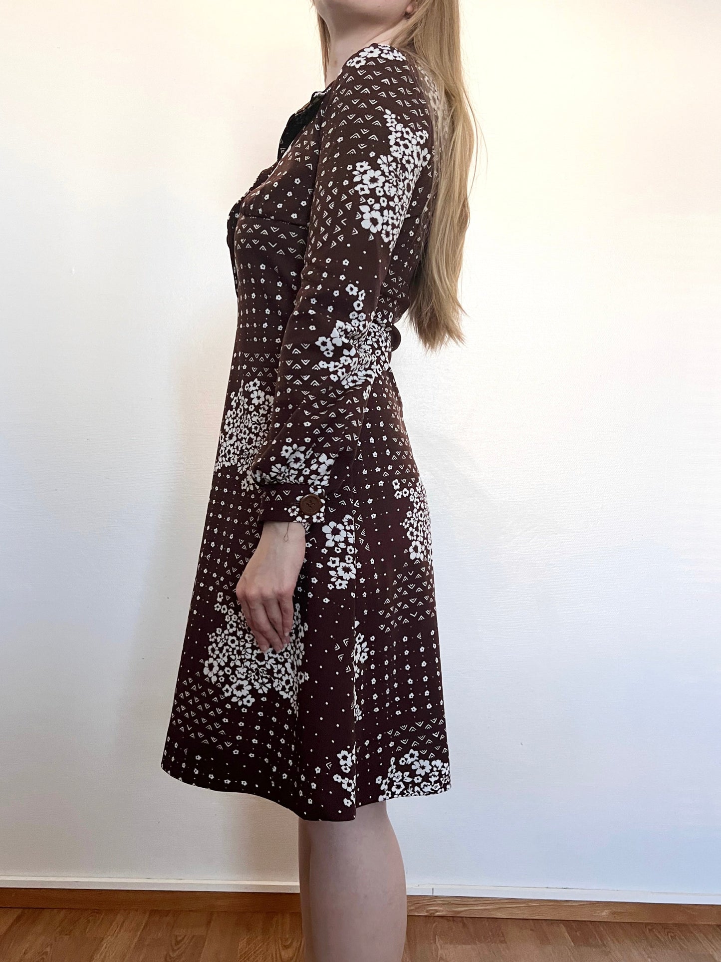 70s brown and white dress, Size S