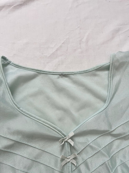 70s mint green nightgown, Size M