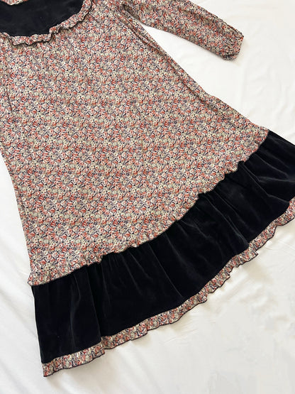70s floral and black velvet dress, Size XS-M
