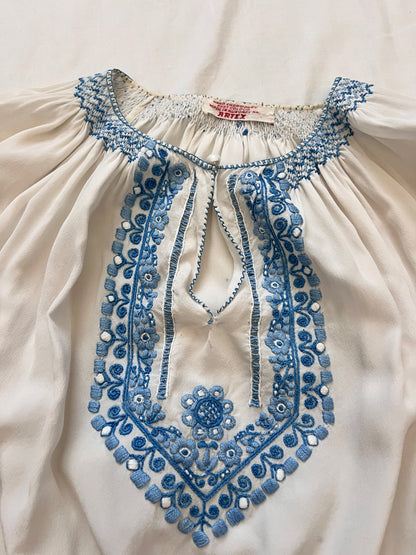 1930s Hungarian blue embroidery blouse, Size S