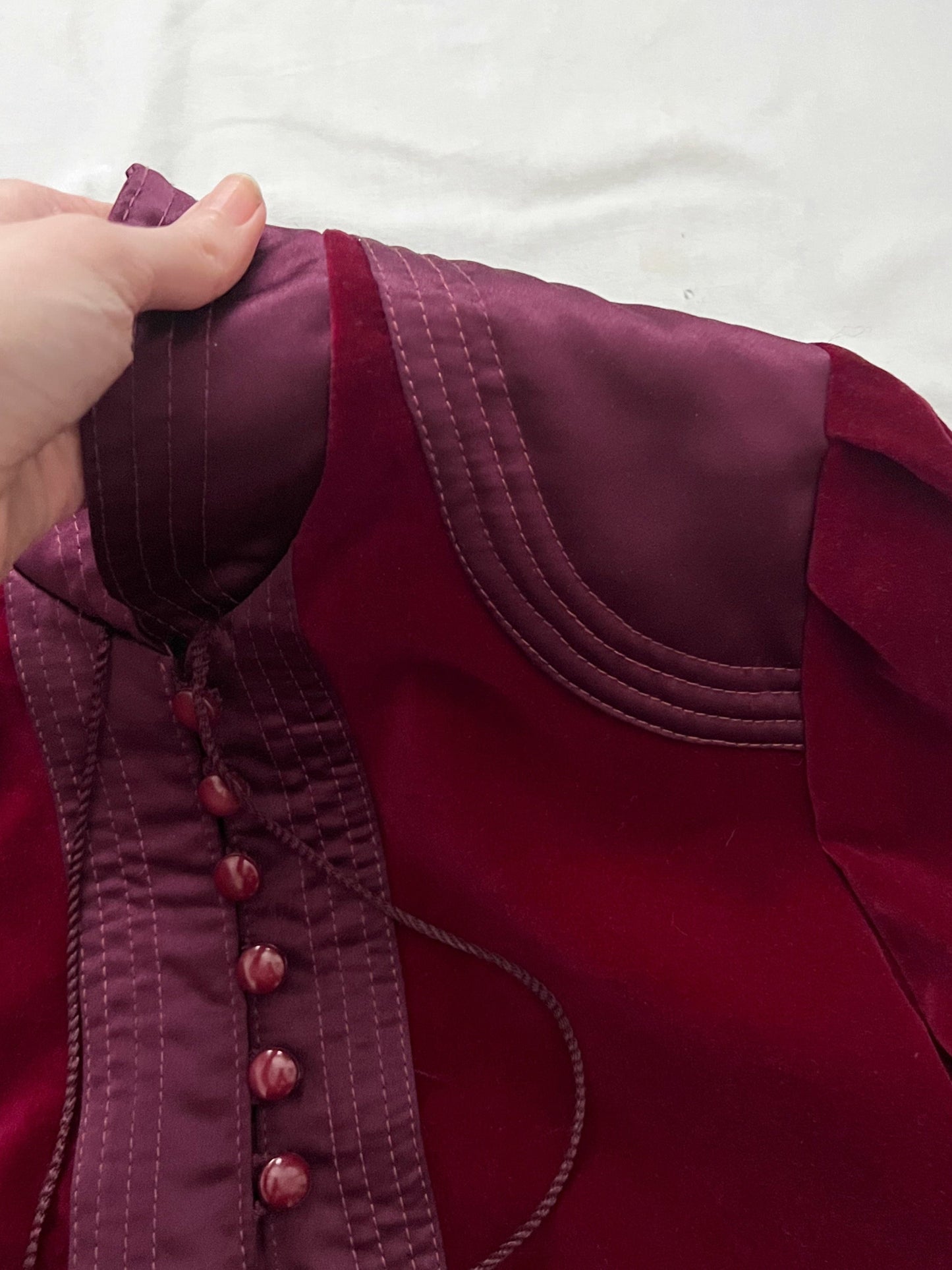 70s Edwardian revival burgundy velvet dress, Size M