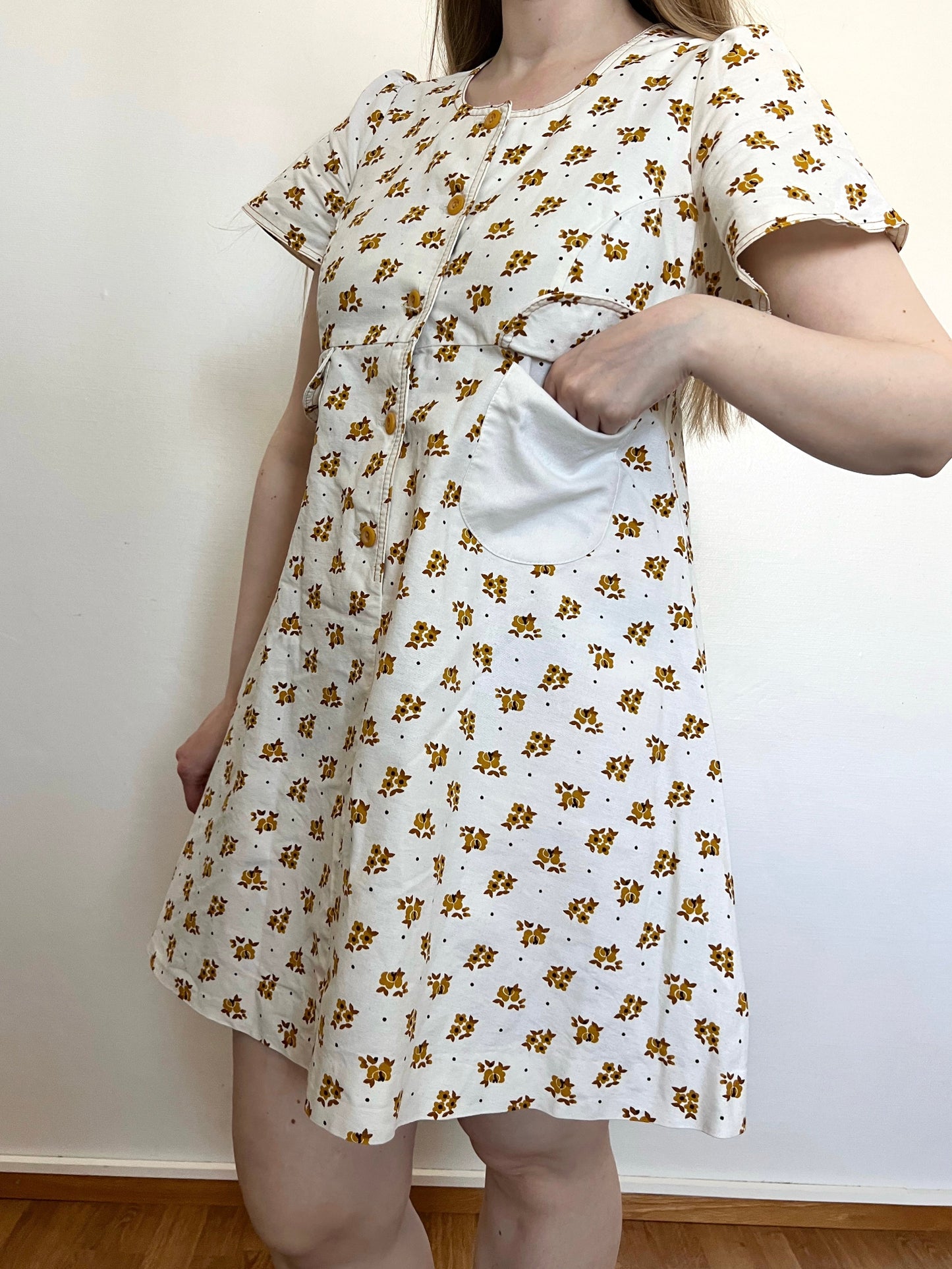 60s/70s babydoll floral dress, Size M