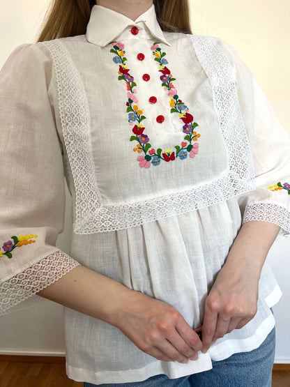 70s lace and floral blouse, Size XS-S