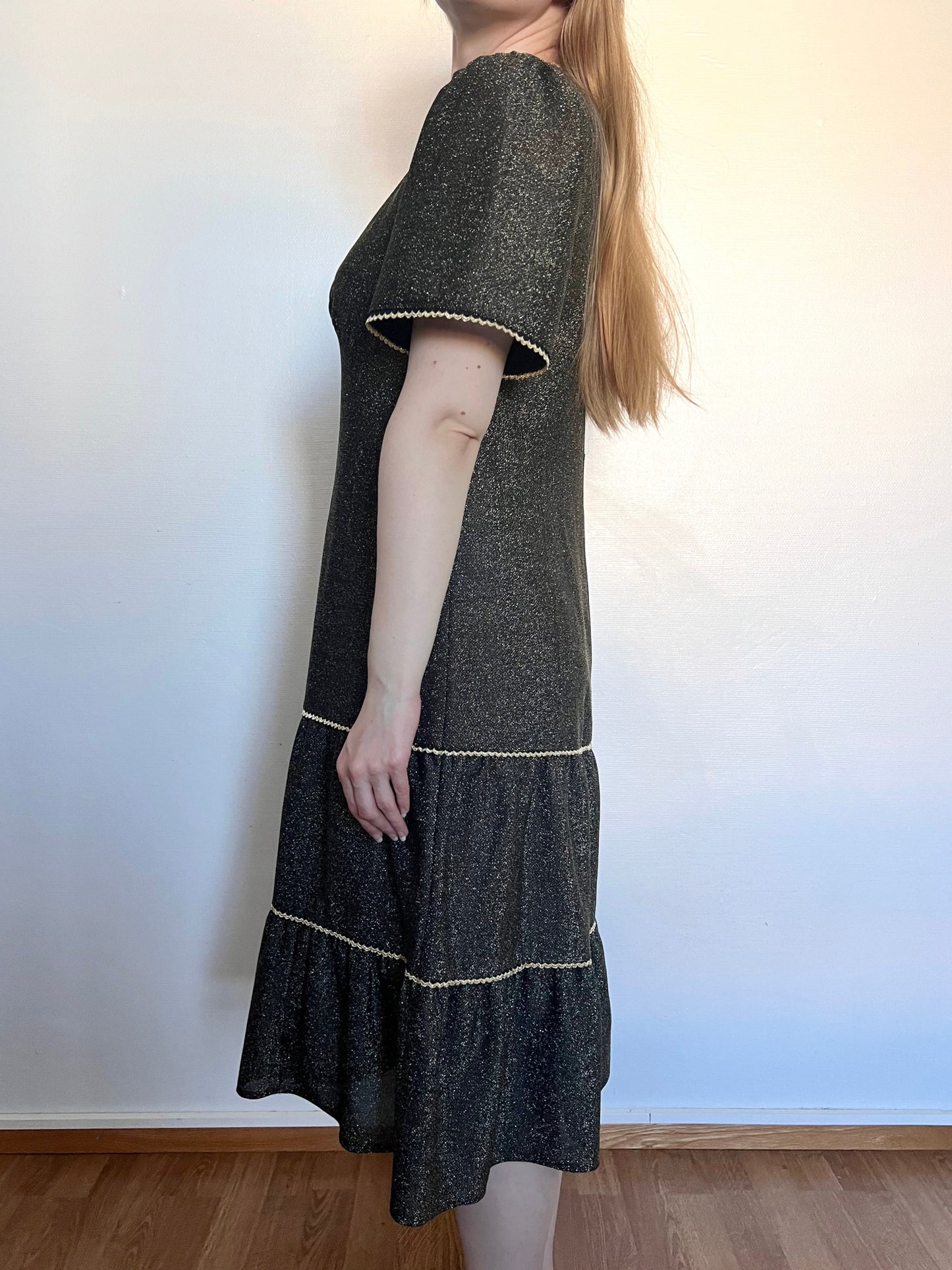 70s shimmery dress, Size S-M