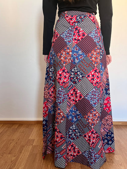 60s/70s red  patchwork pattern skirt, Size S