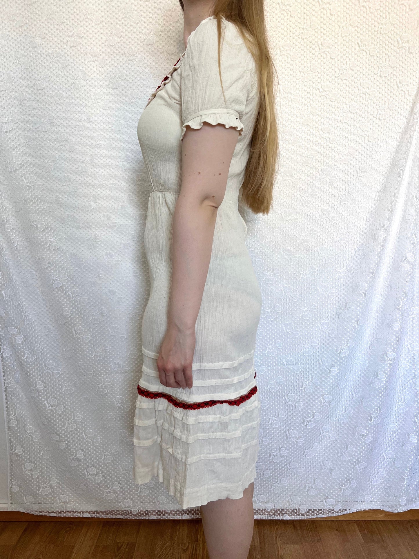 70s cream crinkled dress, Size S