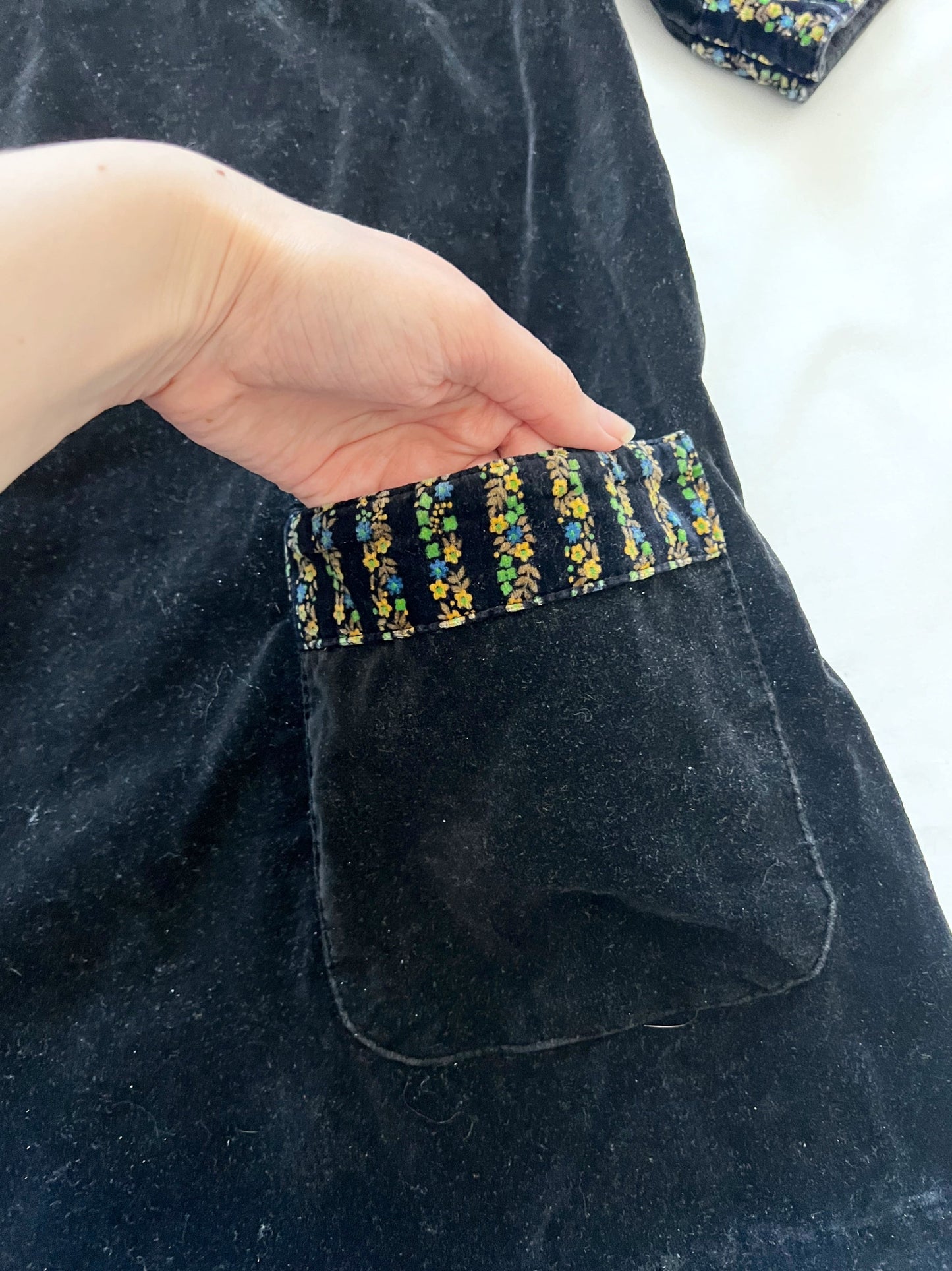 70s black velvet mini dress, Size M