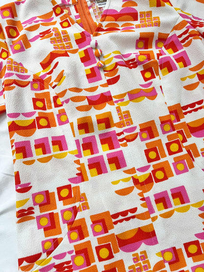 60s colorful shapes dress, Size M