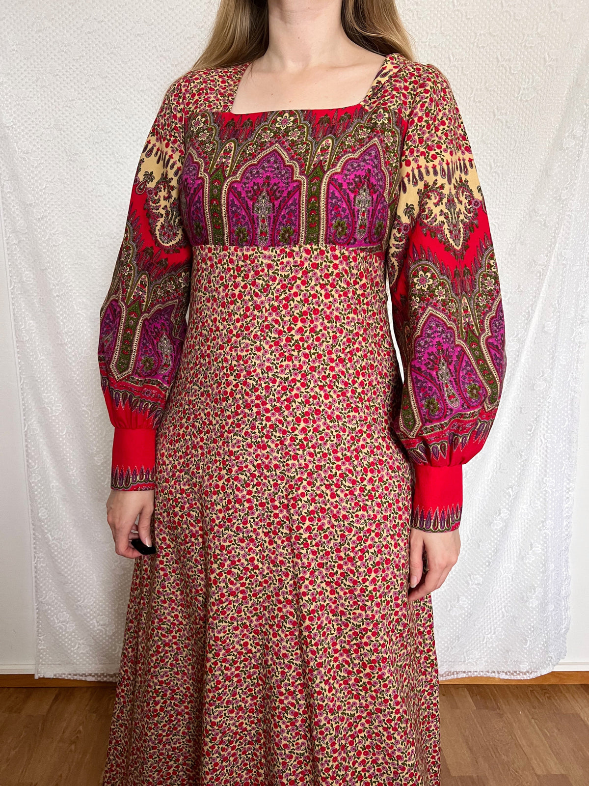 70s red floral Medieval revival maxi dress, Size S-M