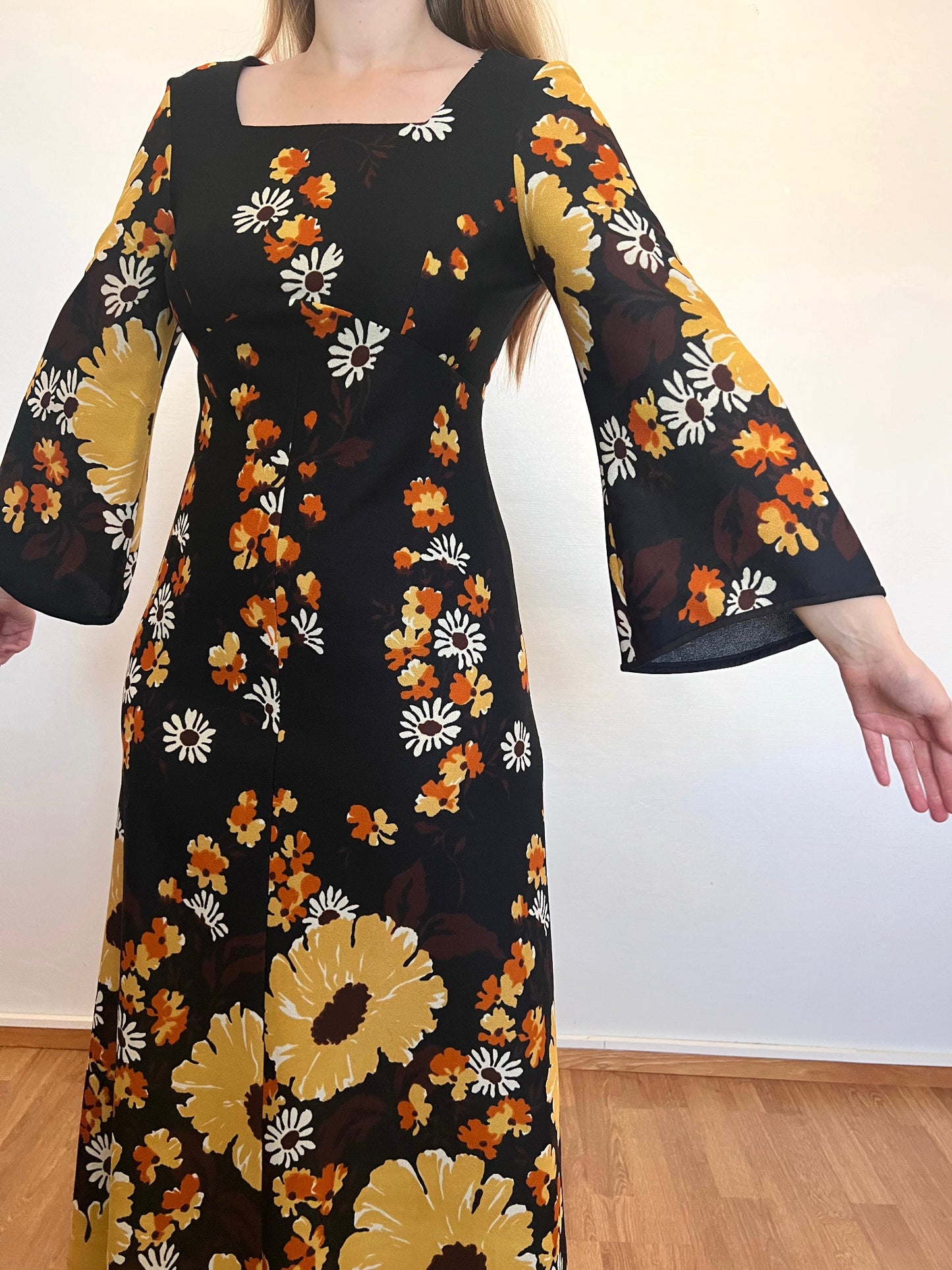 Floral flared sleeves maxi dress, Size S