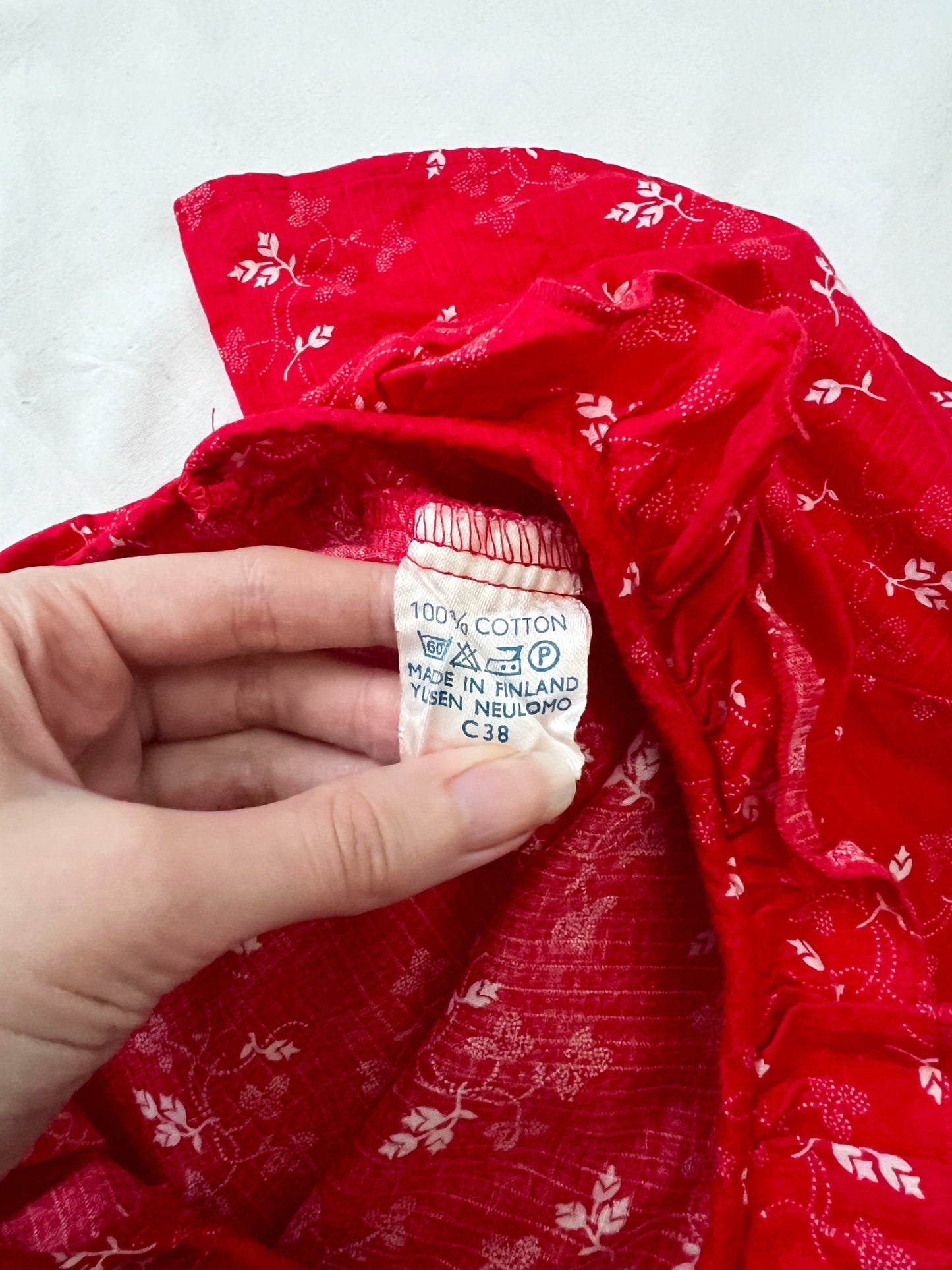 70s red cotton floral dress, Size M