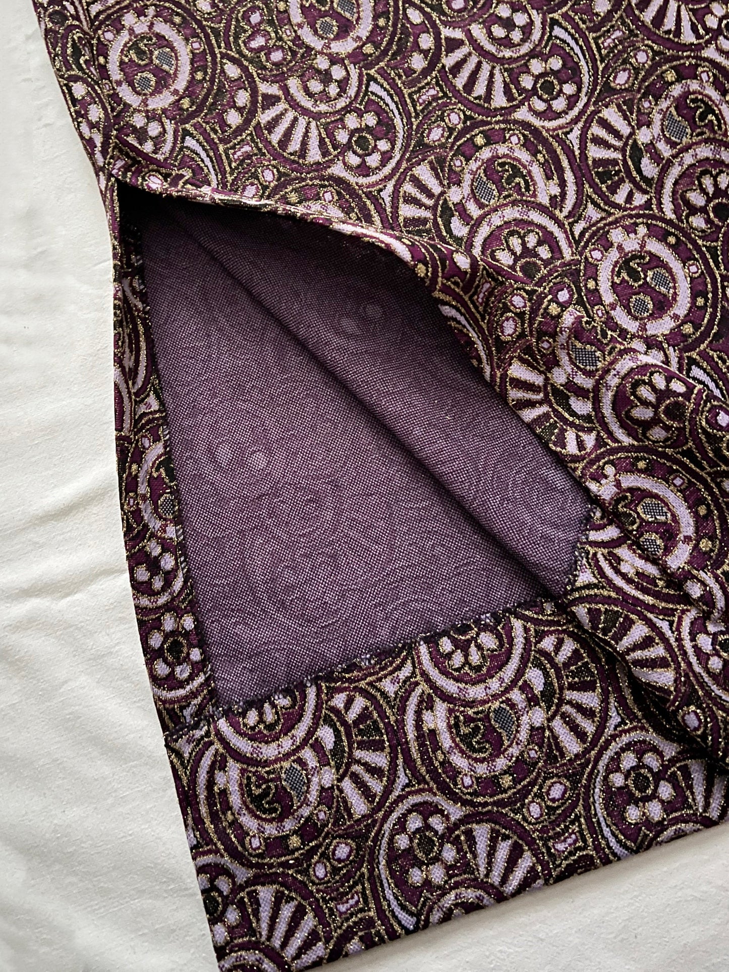 60s/70s purple and gold shimmery skirt, Size S