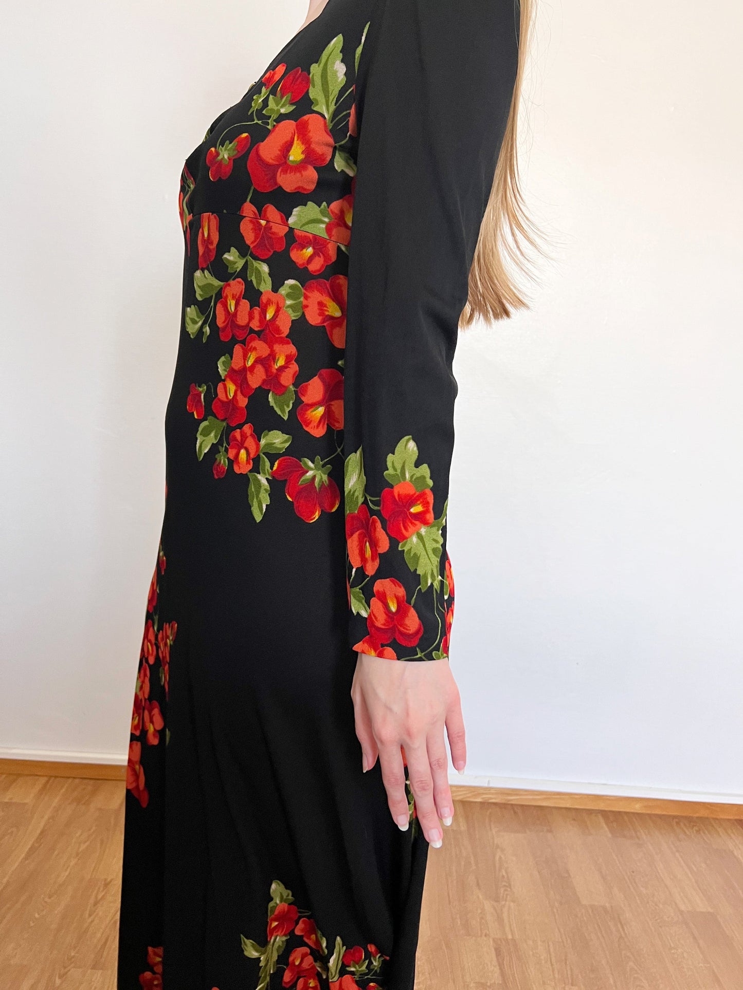 70s black flower dress, Size M-L
