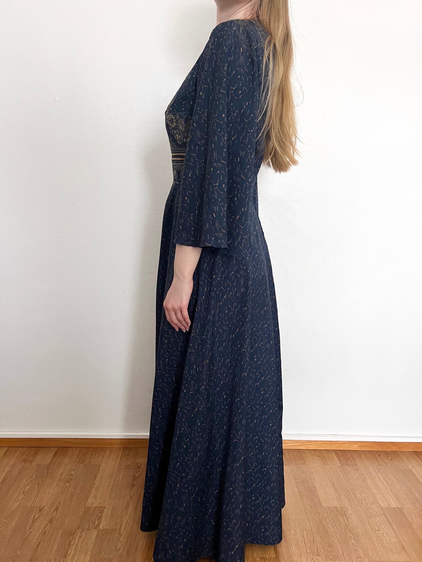 70s dramatic sleeve maxi dress, Size S-M