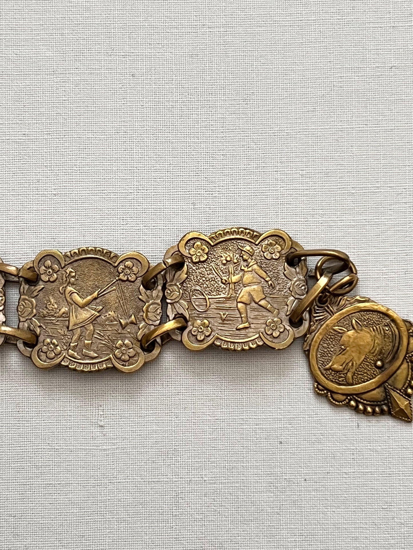 1920s gold toned bracelet
