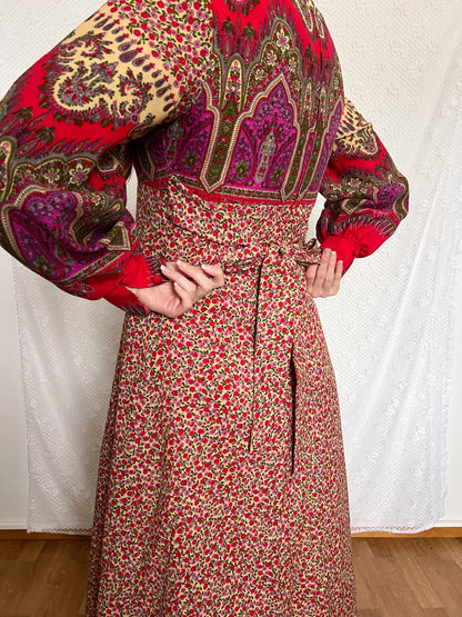 70s red floral Medieval revival maxi dress, Size S-M