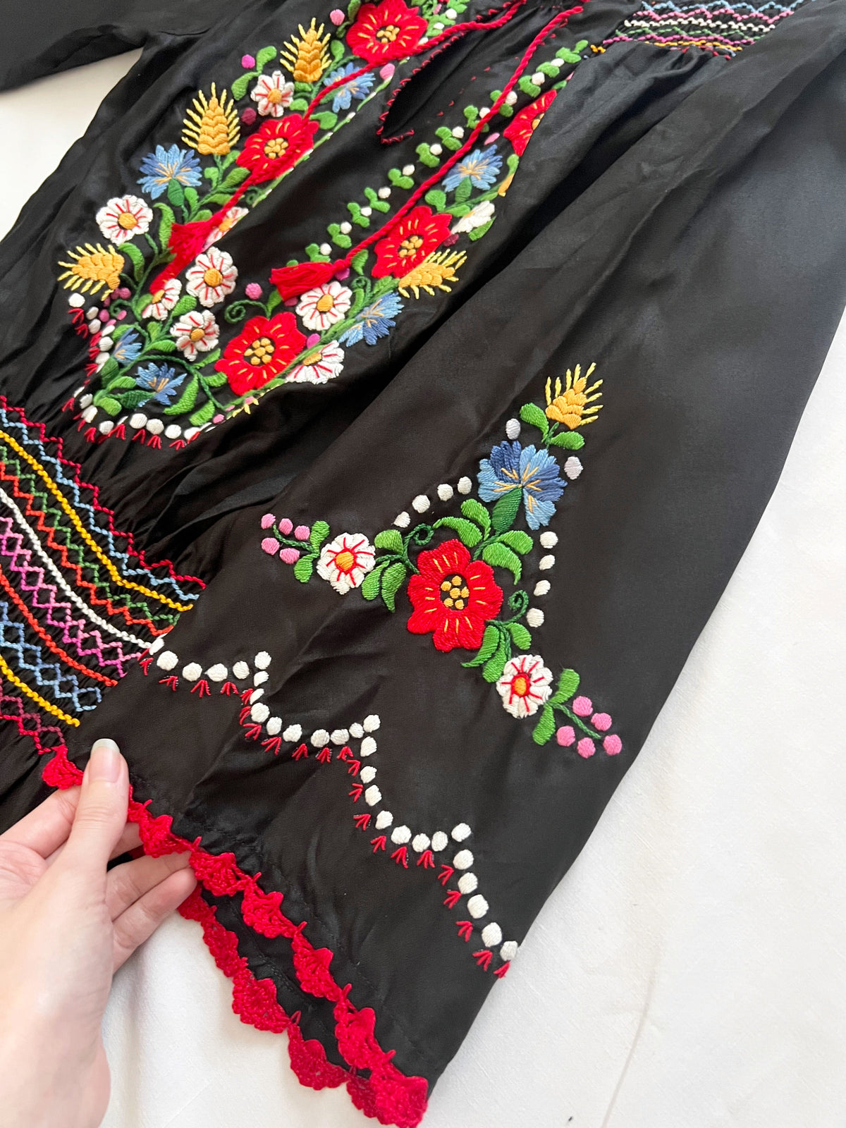 70s black Hungarian embroidery dress, Size S